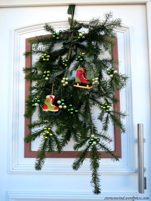 weihnachtlicher Türschmuck